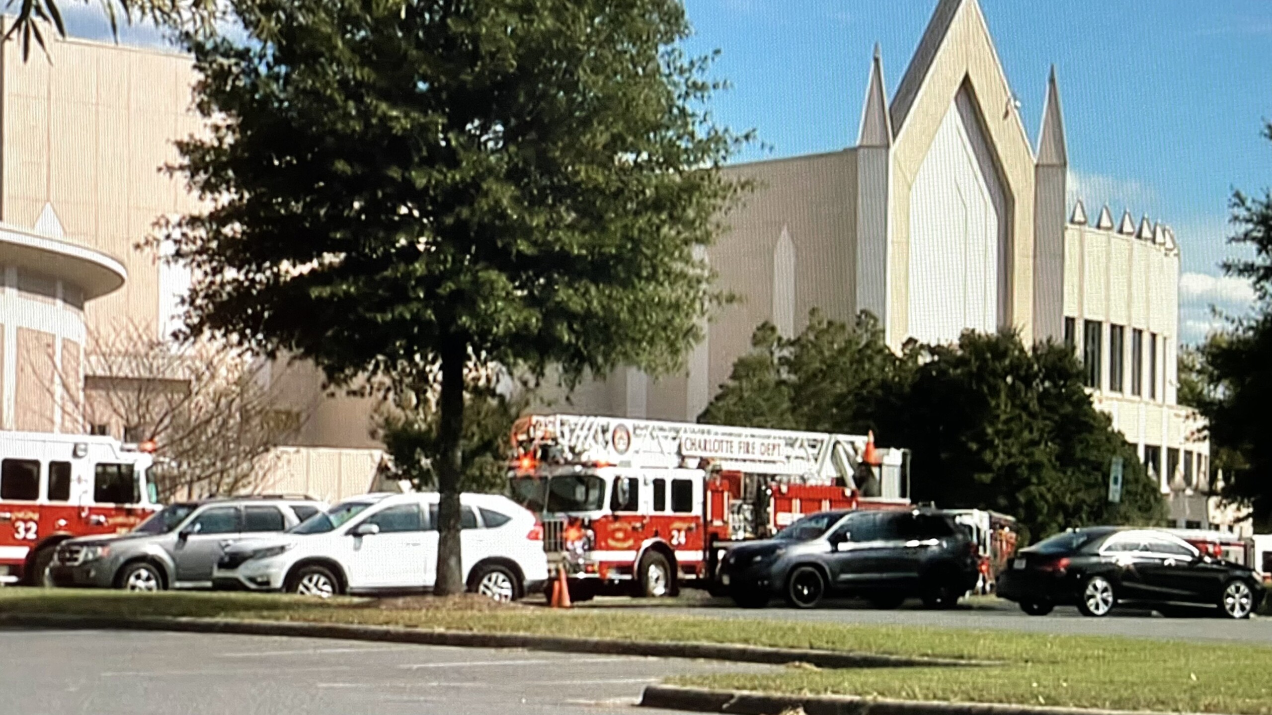 Injury Reported At Calvary Church In South Charlotte - WCCB Charlotte